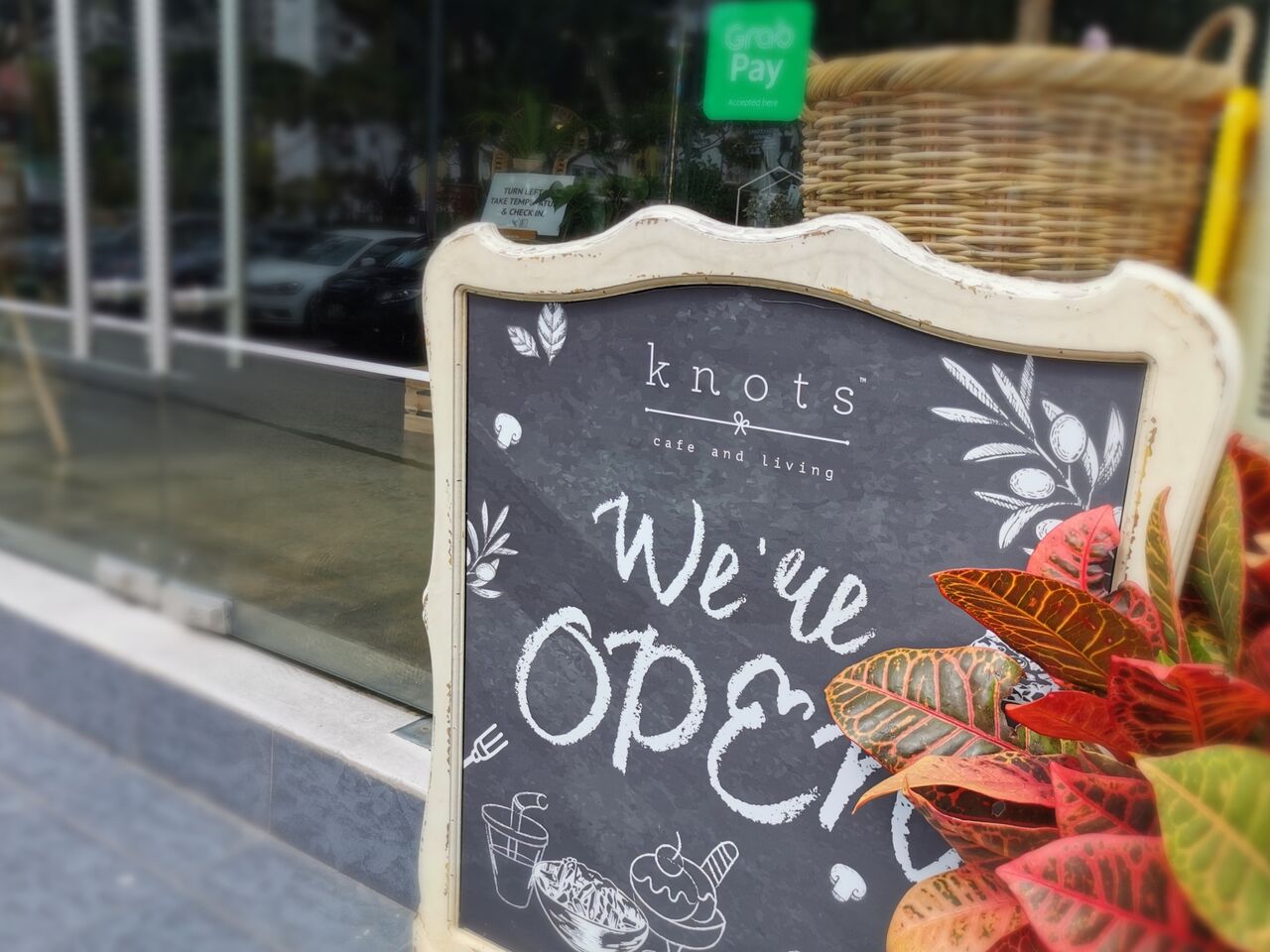 knots cafe and living カフェ シンガポール